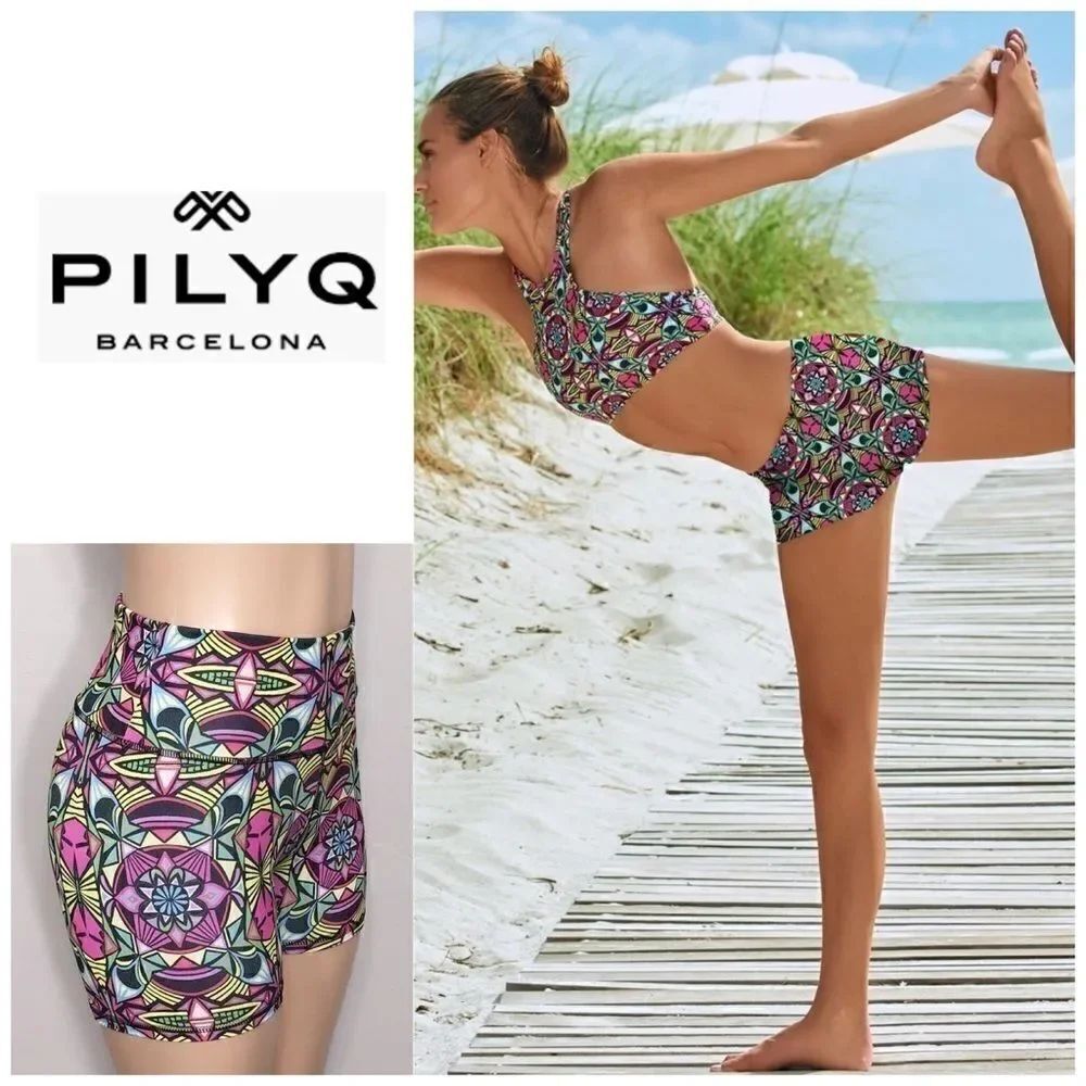 PILYQ Lotus yoga shorts. NWOT